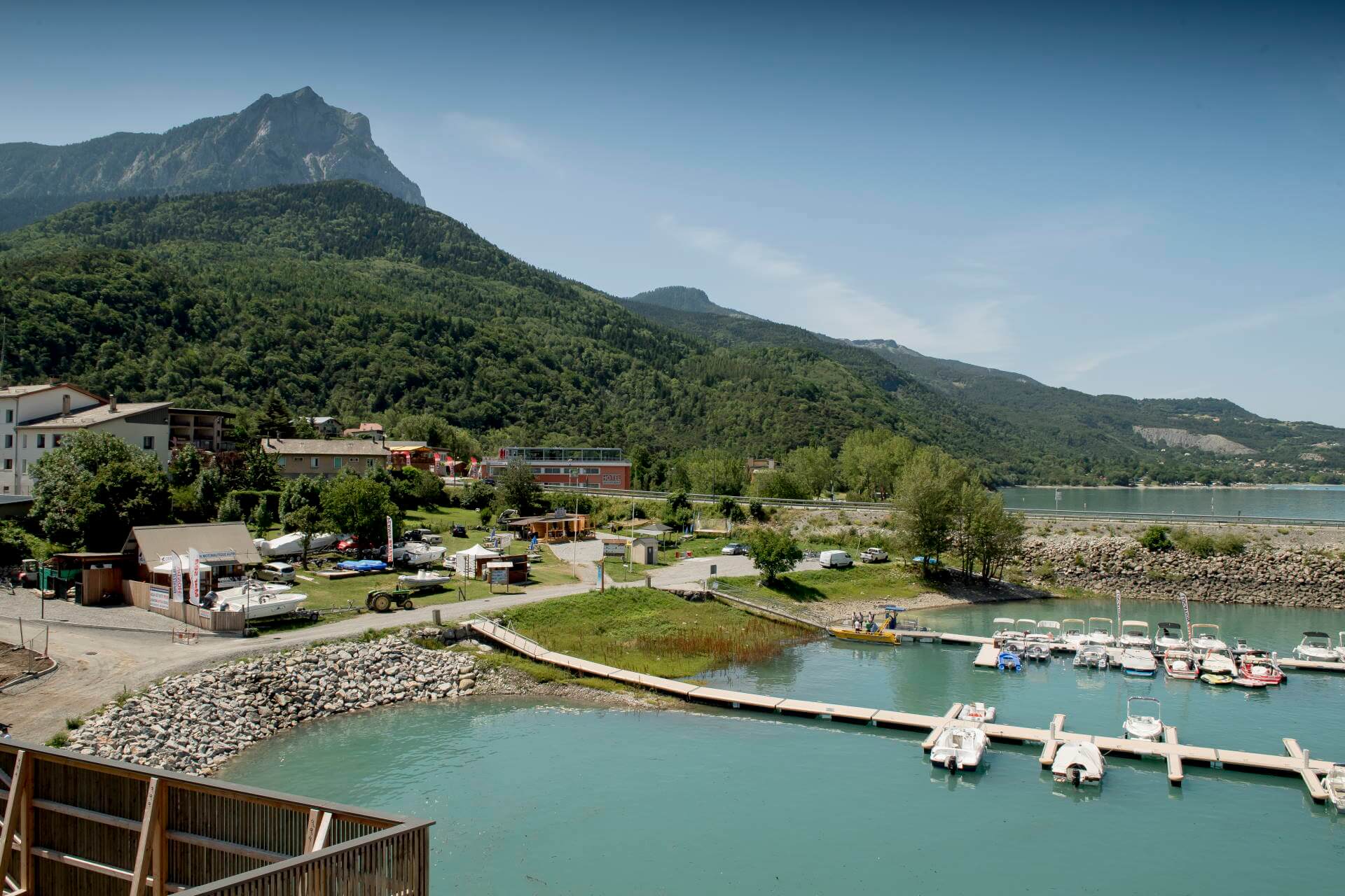 vue base nautique cote morgon